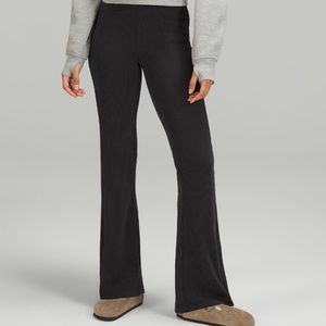Brushed Softstreme Ribbed Zip Flared Pant 32.5”